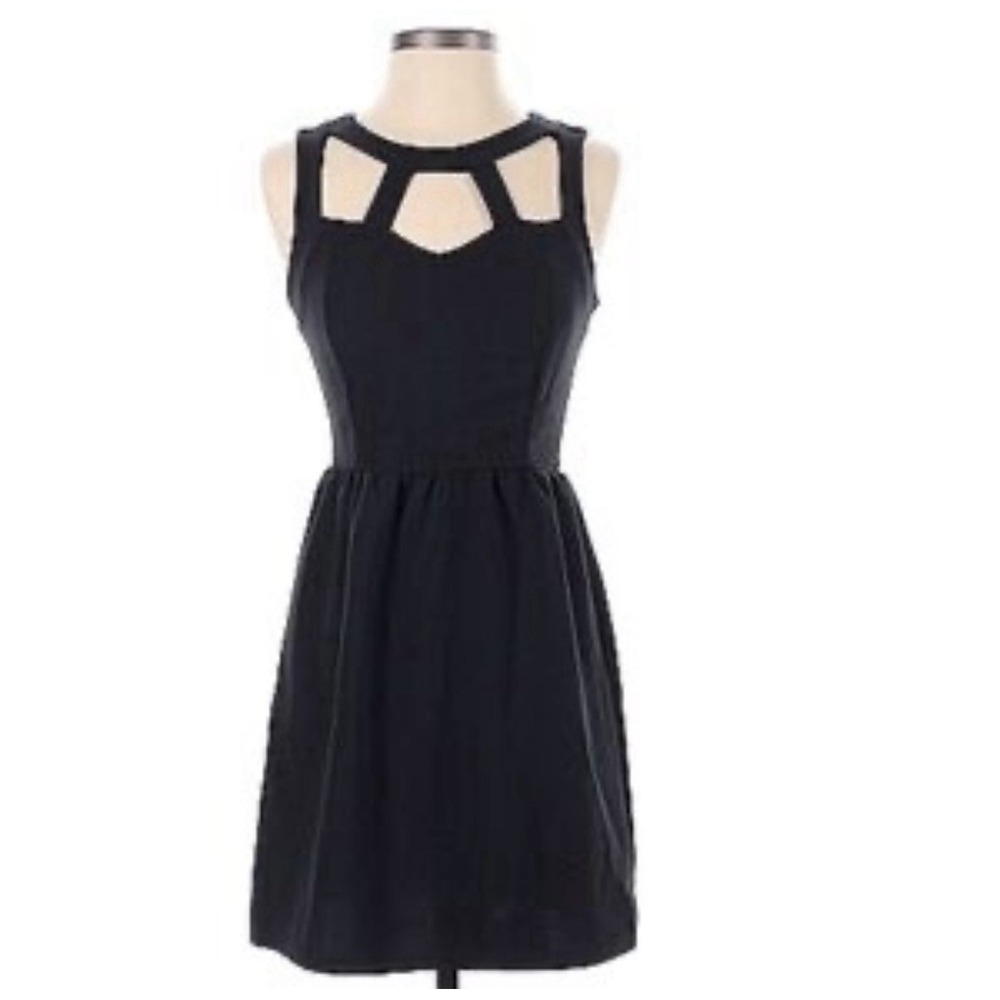 Chic‎ Black Sleeveless Dress Dark Romantic Goth Forever 21 Homecoming Large
